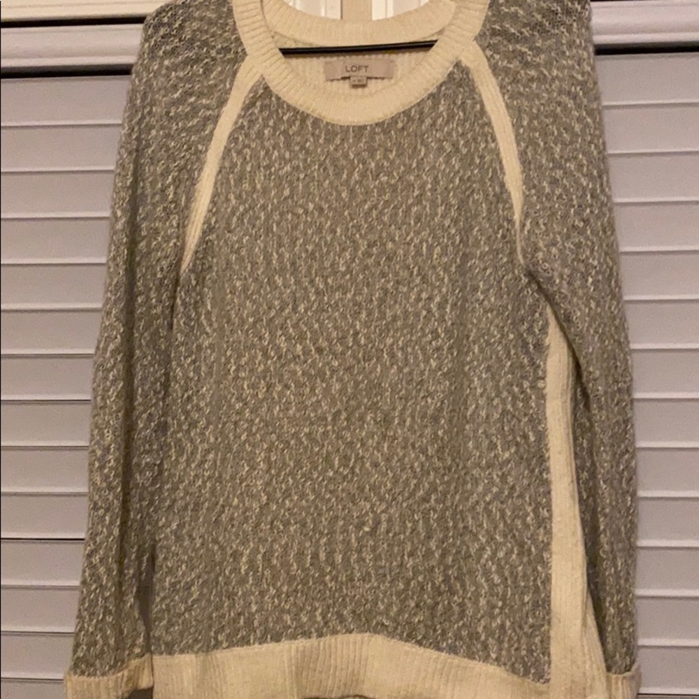 Loft sweater size M